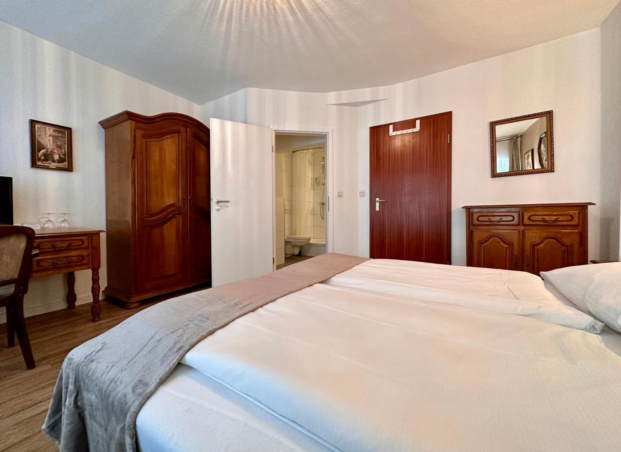 Altstadthotel Hayk Am Rhein Köln Cameră foto