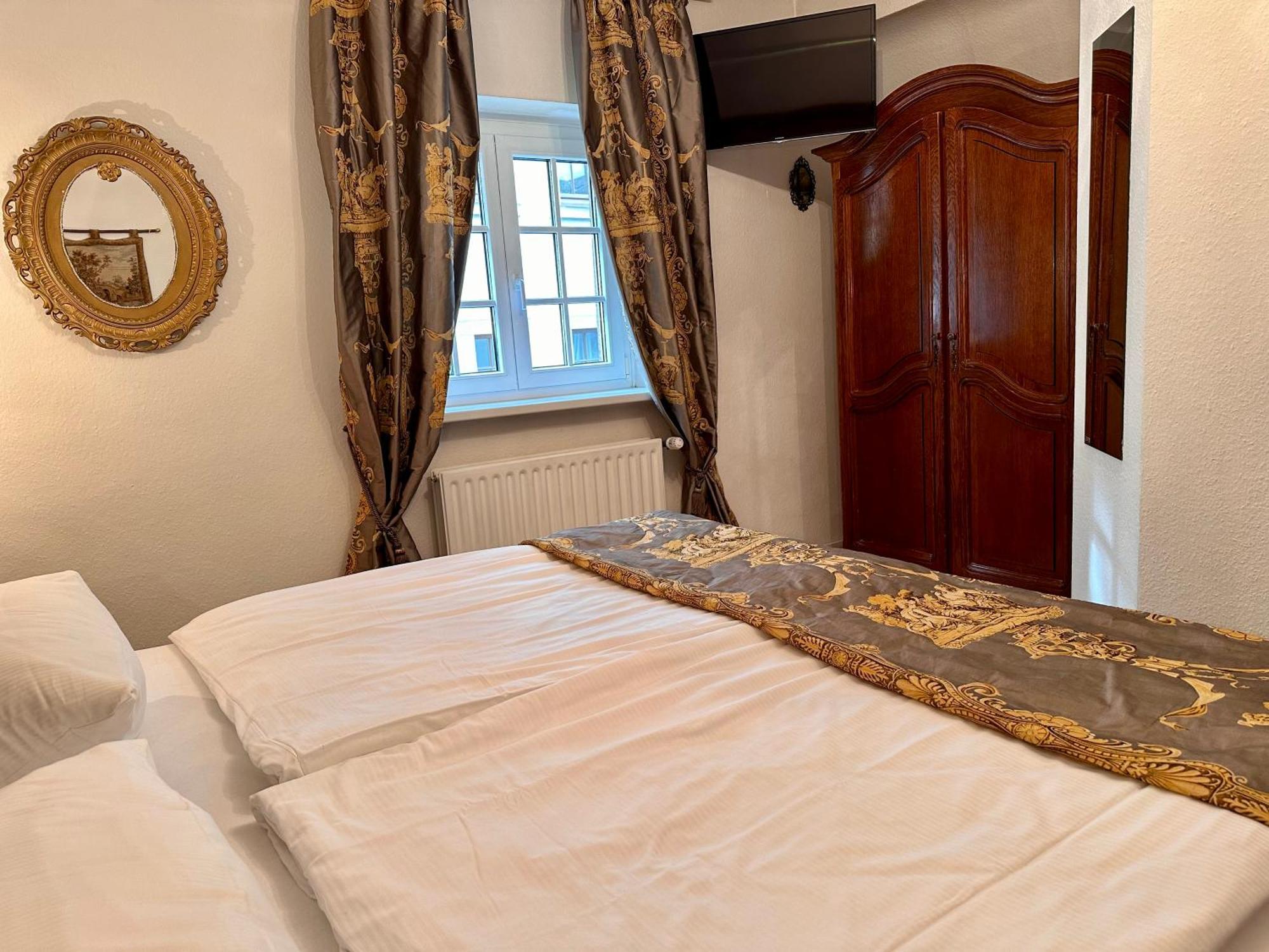 Altstadthotel Hayk Am Rhein Köln Cameră foto