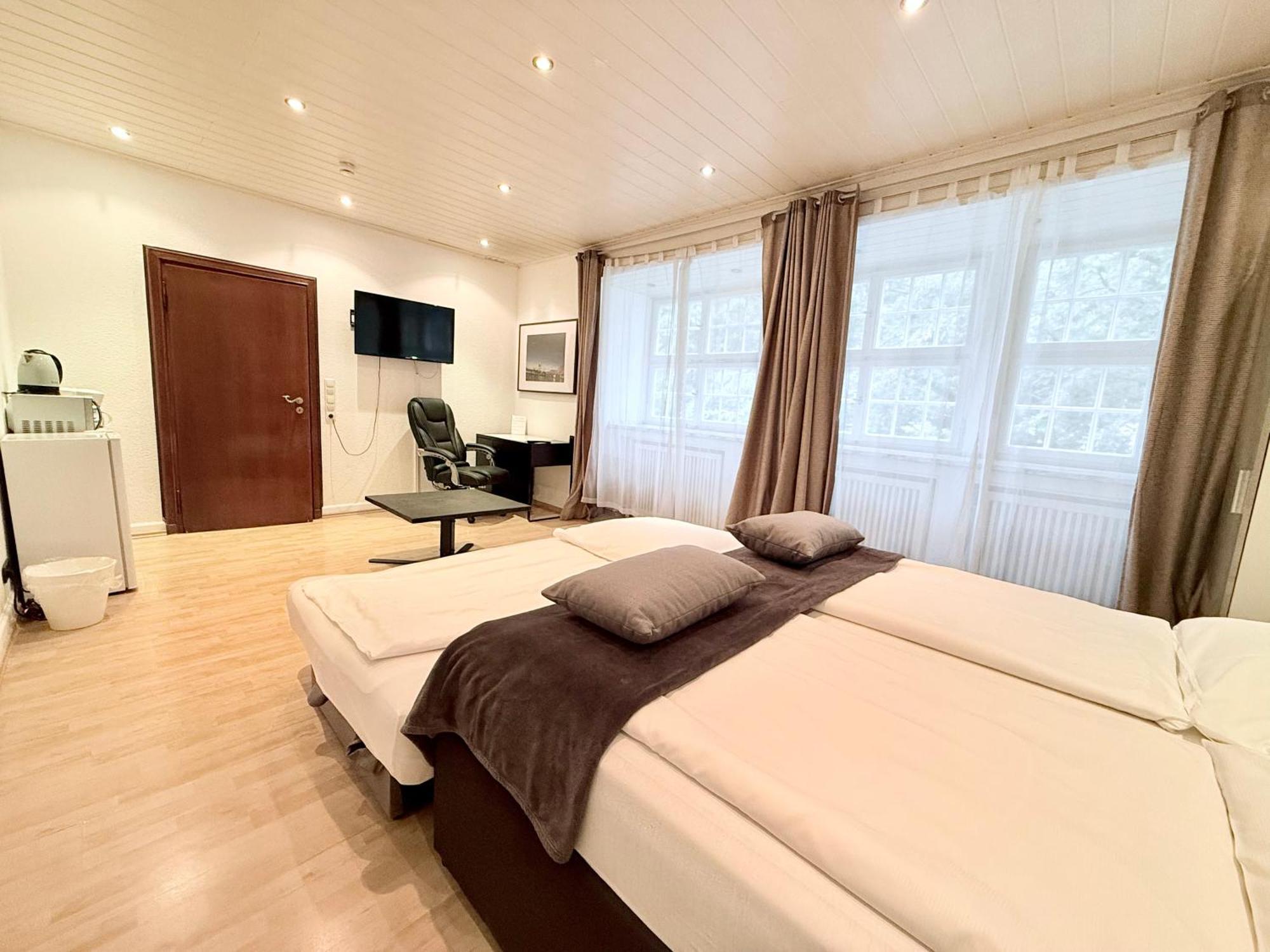 Altstadthotel Hayk Am Rhein Köln Cameră foto